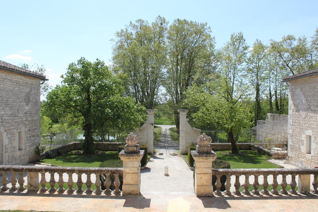 Chateau Secretary Monflanquin Exterior photo